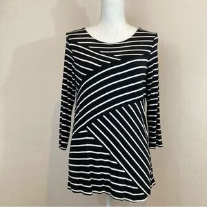 Onque Casual Black White Striped Top